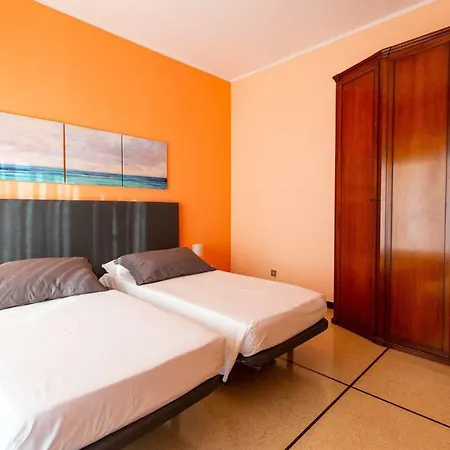 Apartment Sea - *
